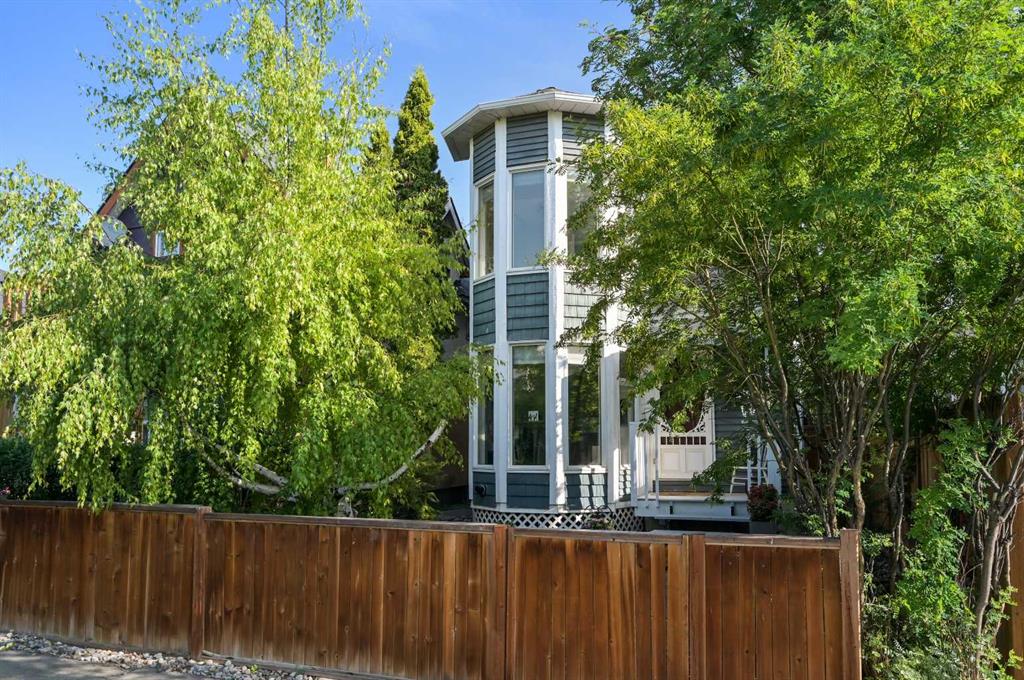 1112 18 Avenue NW, Calgary, Alberta, T2M 0V9