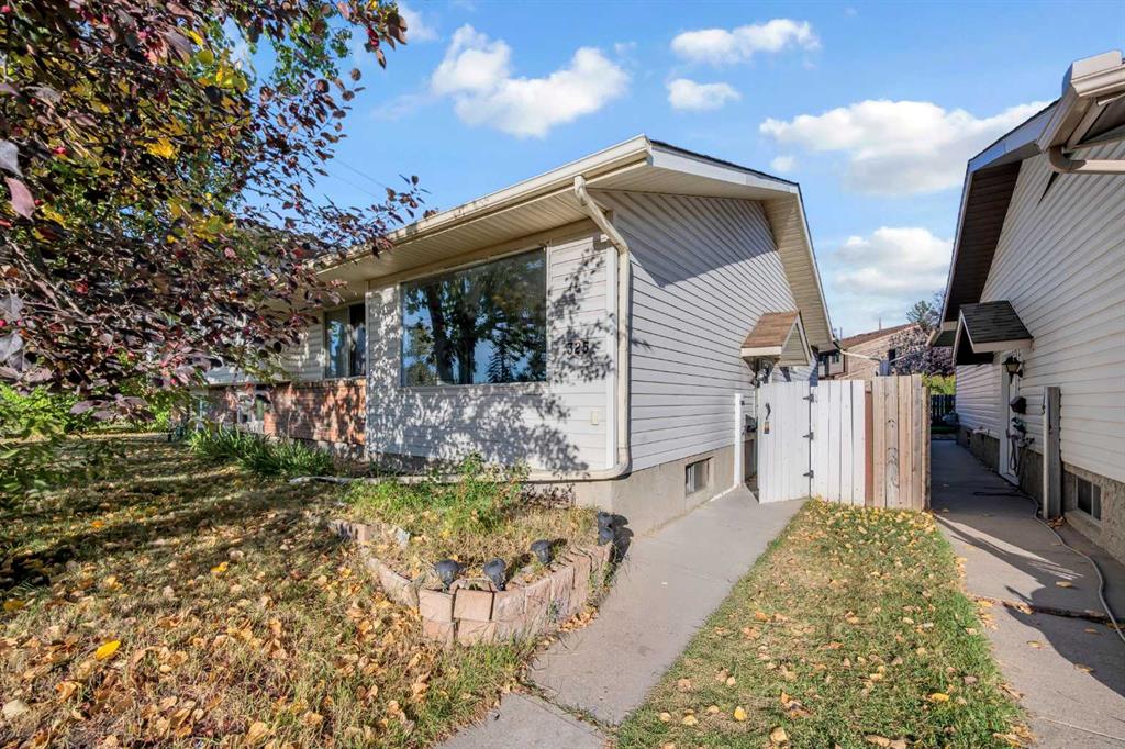 325 Woodvale Crescent SW, Calgary, Alberta, T3W3L3