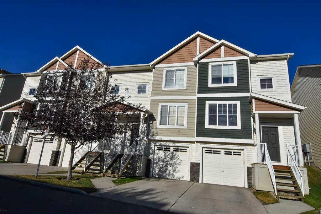 156 Pantego Lane NW, Calgary, Alberta, T3K 0T1