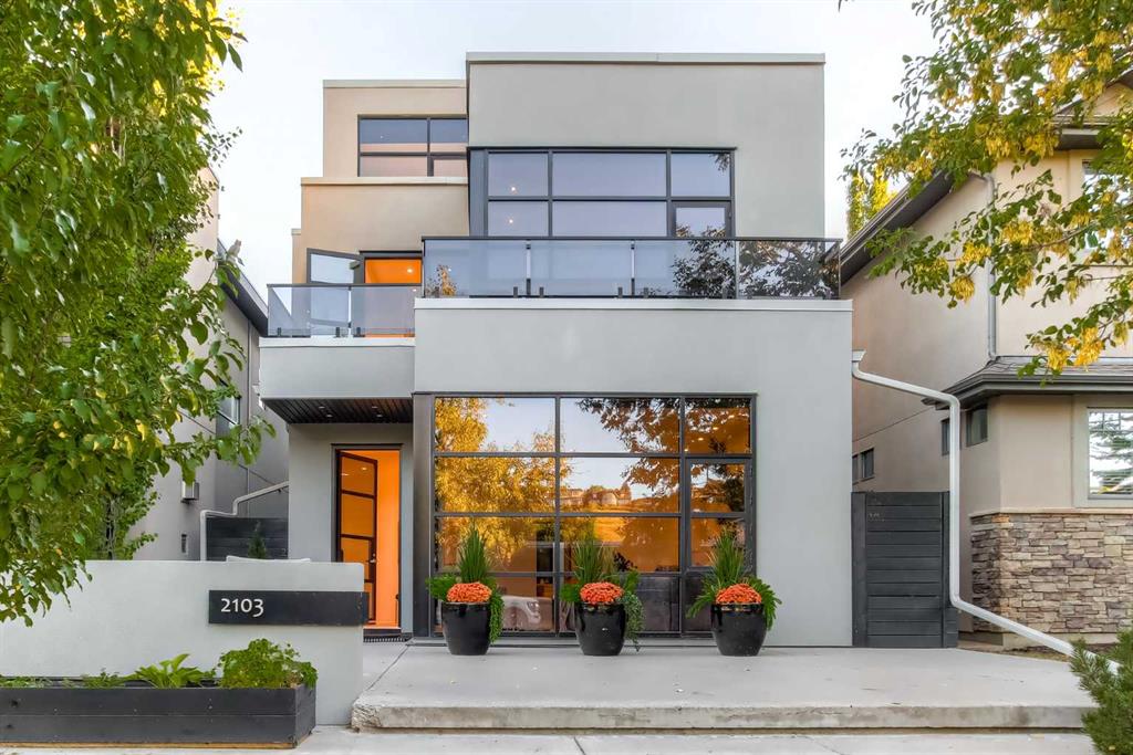 2103 6 Avenue NW, Calgary, Alberta, T2N0W8