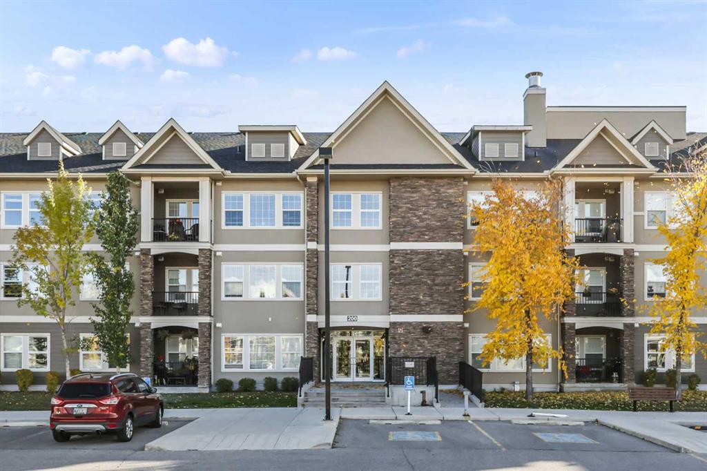 #102 200 Cranfield Common SE, Calgary, Alberta, T3M 1S2