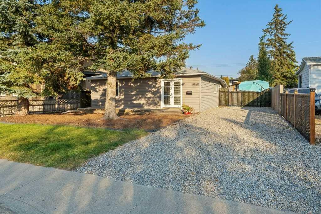 4640 81 Street NW, Calgary, Alberta, T3B 2P4