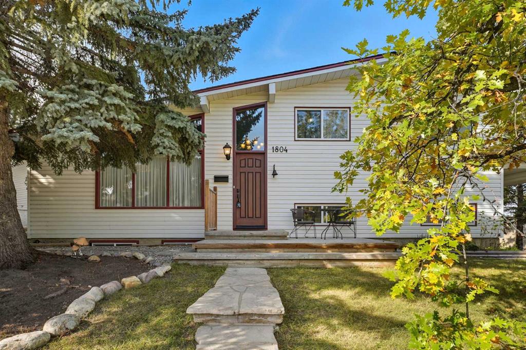 1804 Braemar Place SW, Calgary, Alberta, T2W 0Z4