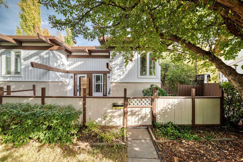 15 Arlington Bay SE, Calgary, Alberta, T2H2B2