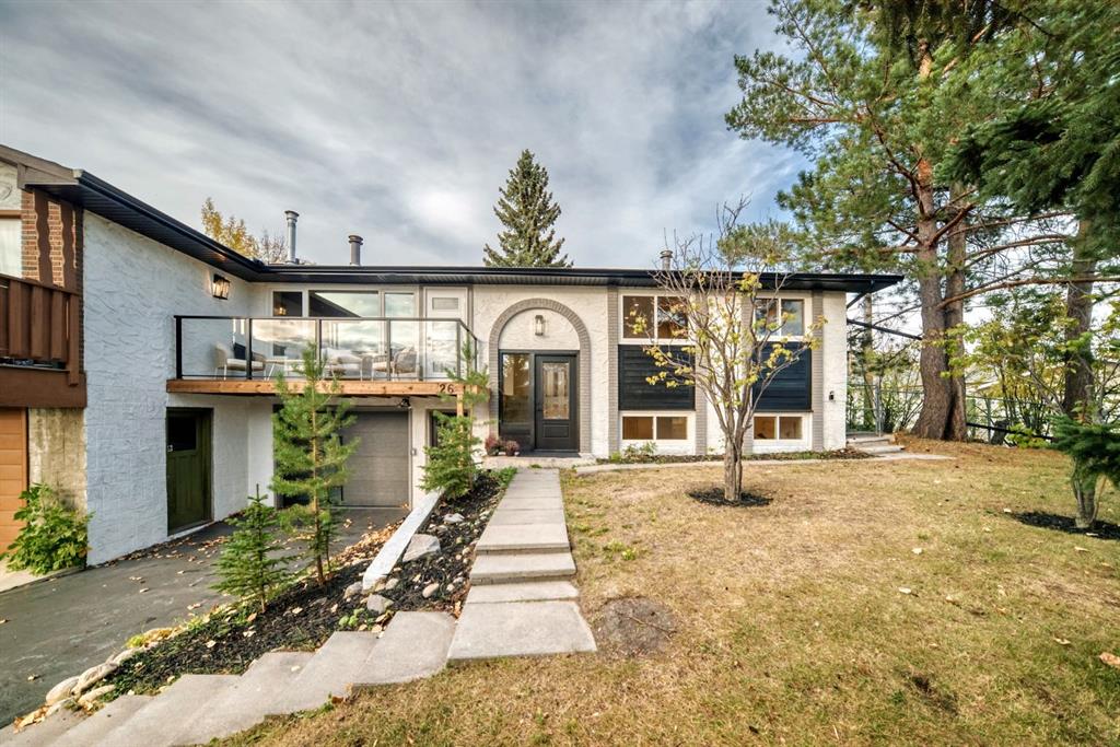 26 Dalgetty Place NW, Calgary, Alberta, T3A 1H9