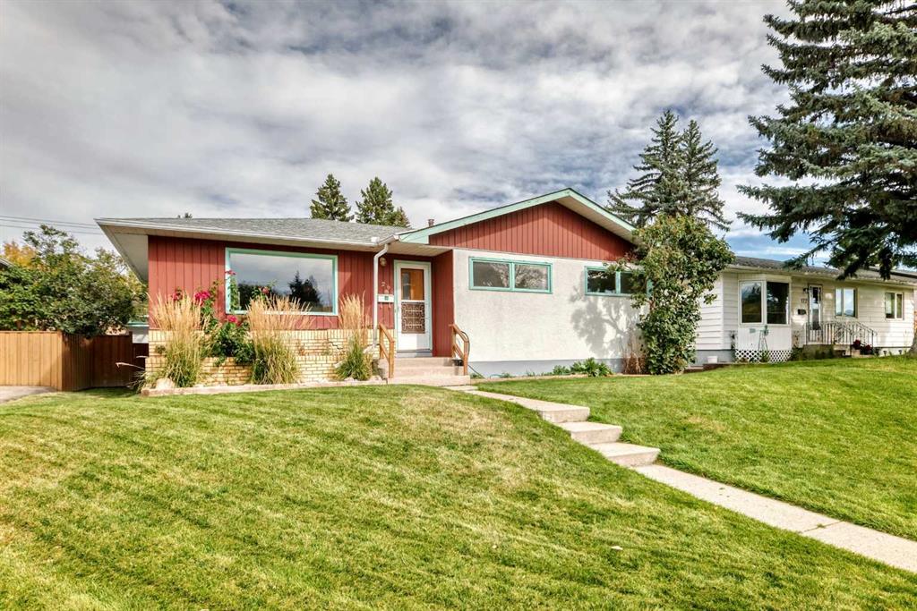 126 Springwood Drive SW, Calgary, Alberta, T2W 0K5