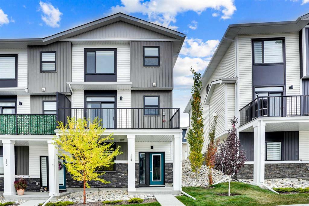 114 Crestridge Hill SW, Calgary, Alberta, T3B 6L1