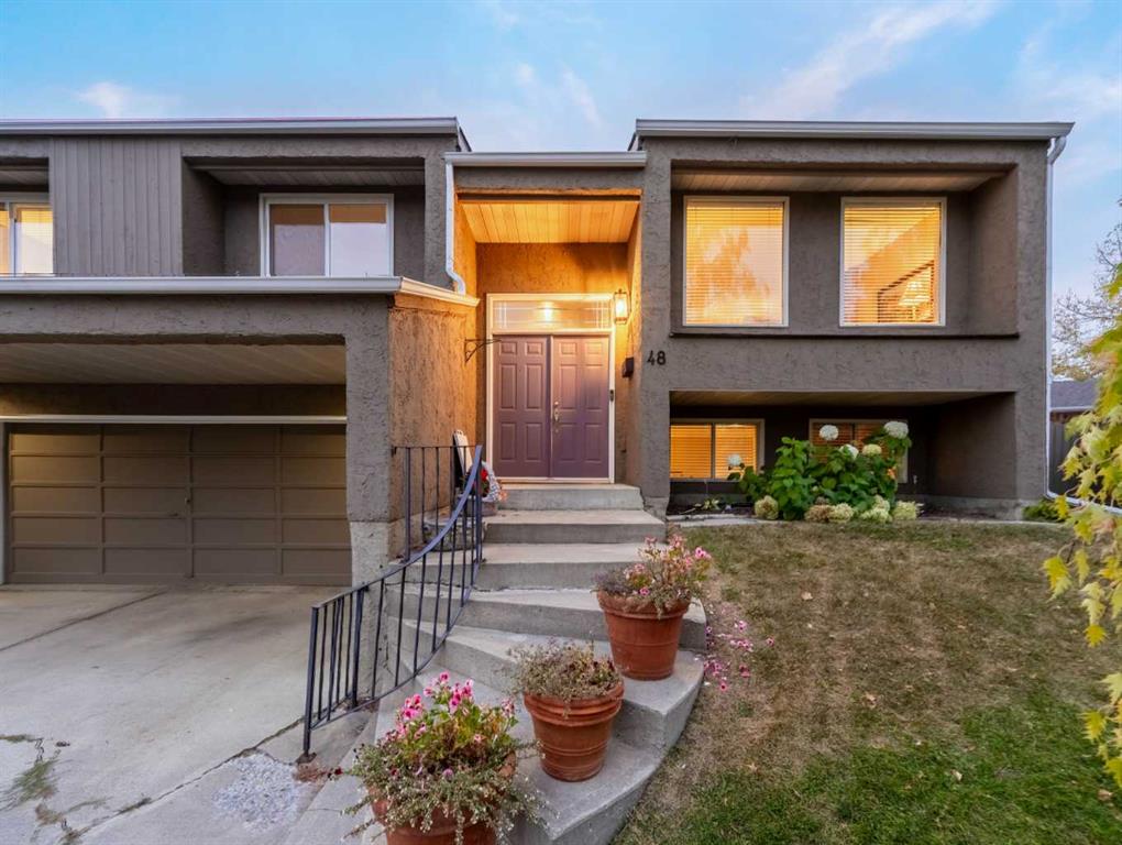 48 Thornwood Close NW, Calgary, Alberta, T2K 5K3