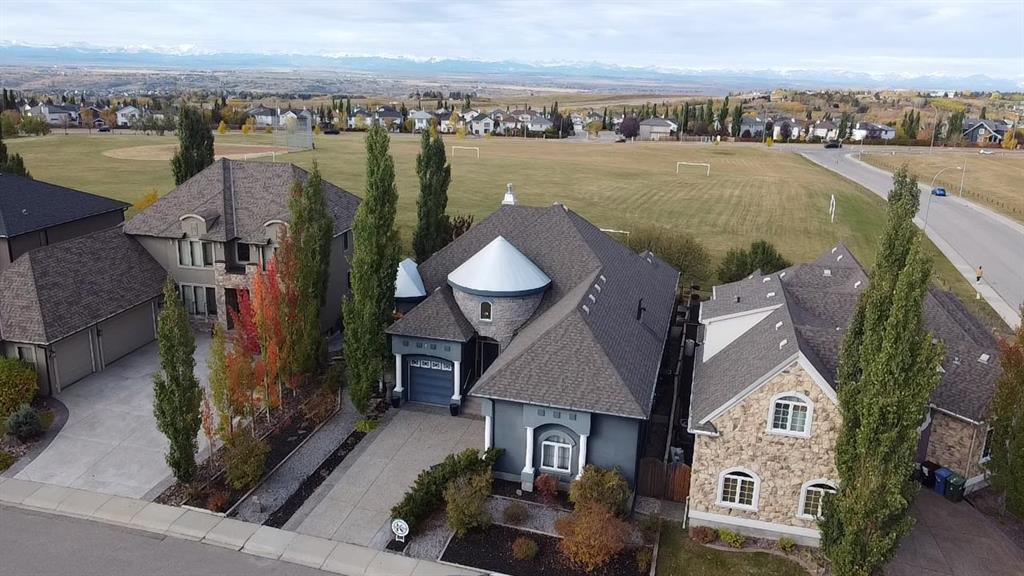 7 Rockcliff Landing NW, Calgary, Alberta, T3G 5Z5