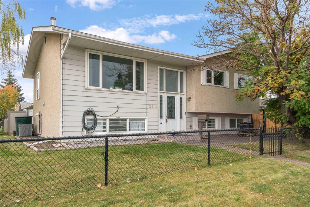 2111 69 Avenue SE, Calgary, Alberta, T2C 0E5