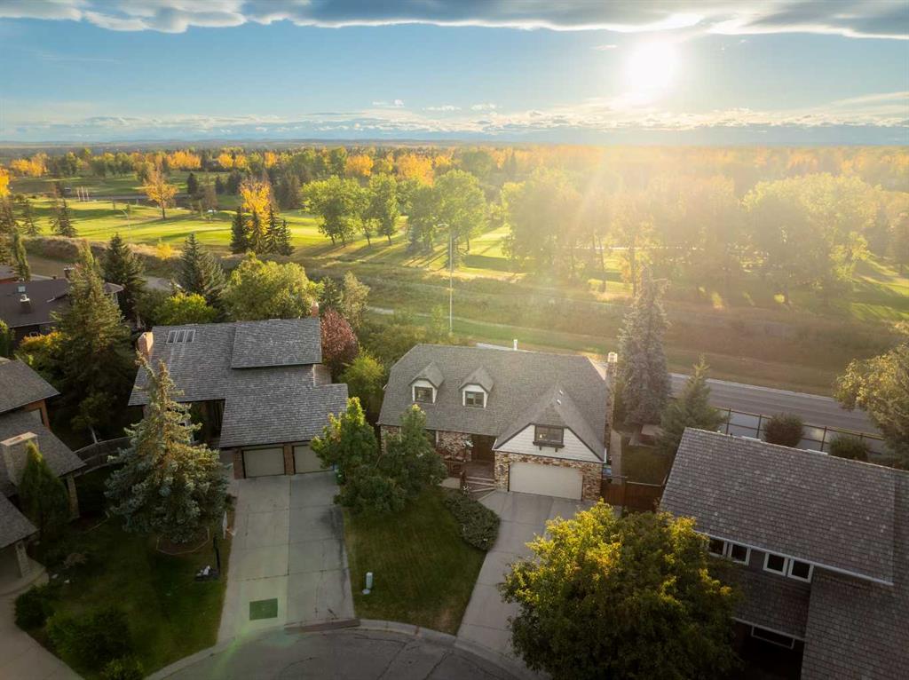 39 Canova Close SW, Calgary, Alberta, T2W 3P7