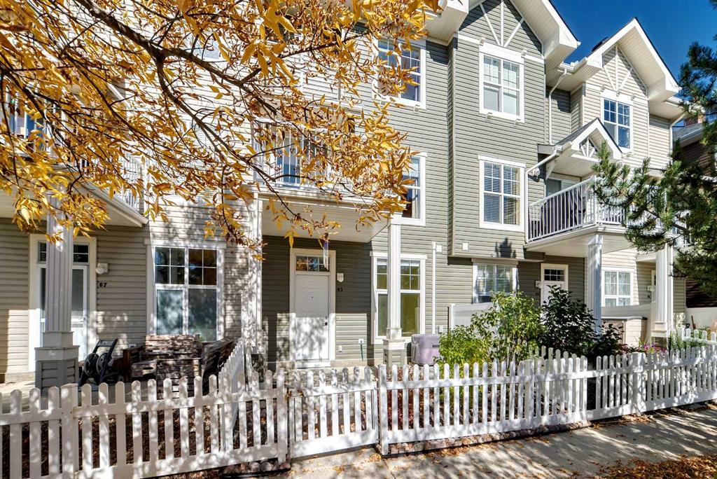 63 Toscana Gardens NW, Calgary, Alberta, T3L 3C2