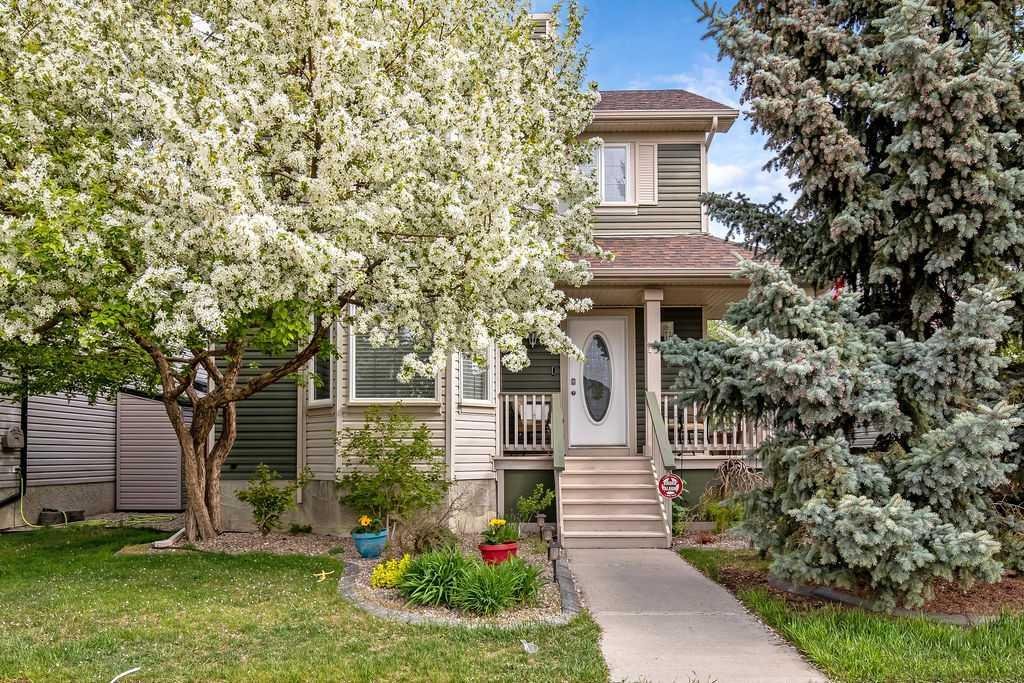 17 Luxstone Crescent SW, Airdrie, Alberta, T4B 2W6