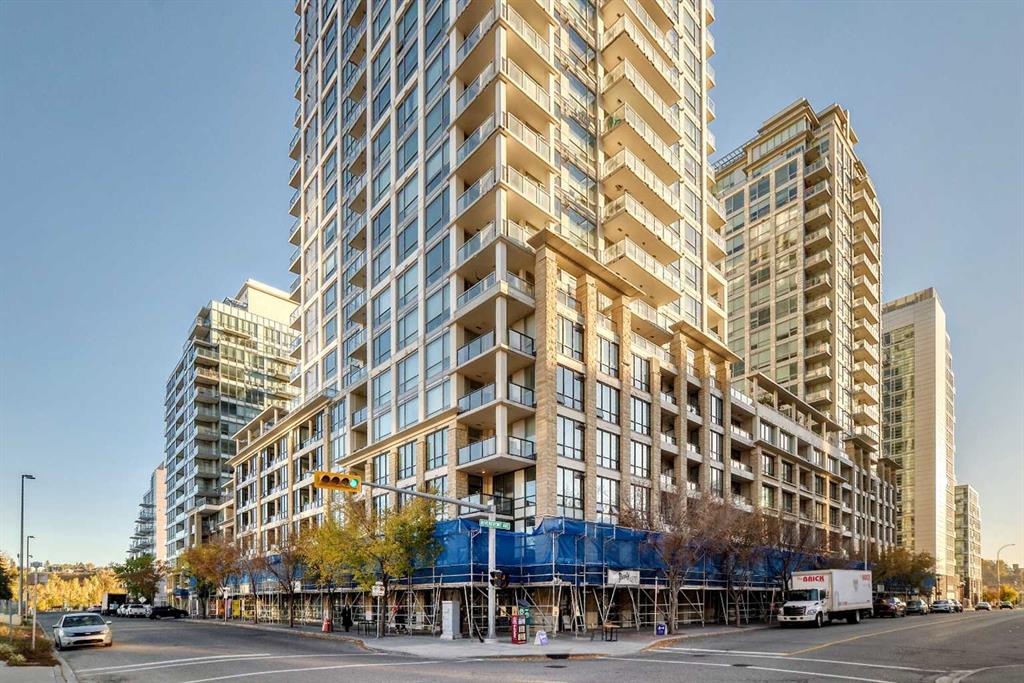 #459 222 Riverfront Avenue SW, Calgary, Alberta, T2P 0X2