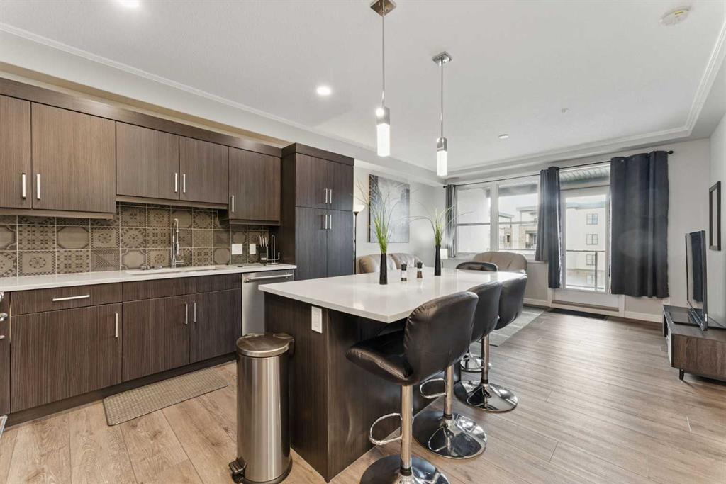 #1312 80 Greenbriar Place NW, Calgary, Alberta, T3B 6J4