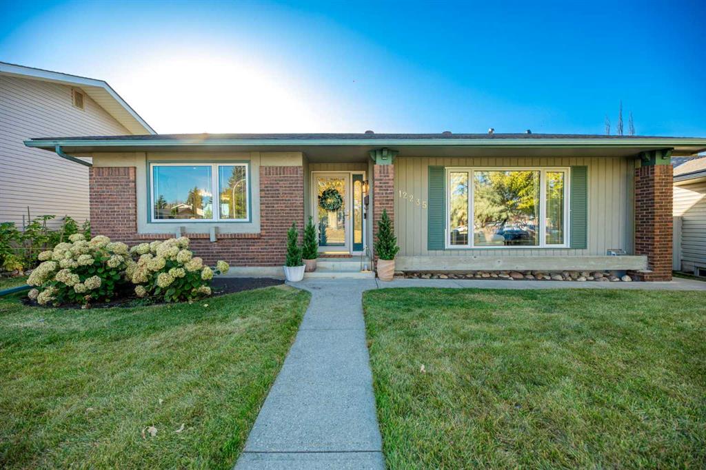 12235 Lake Fraser Way SE, Calgary, Alberta, T2J 3T2