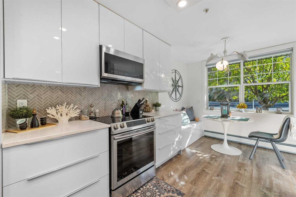 #1 2212 34 Avenue SW, Calgary, Alberta, T2T 2C6