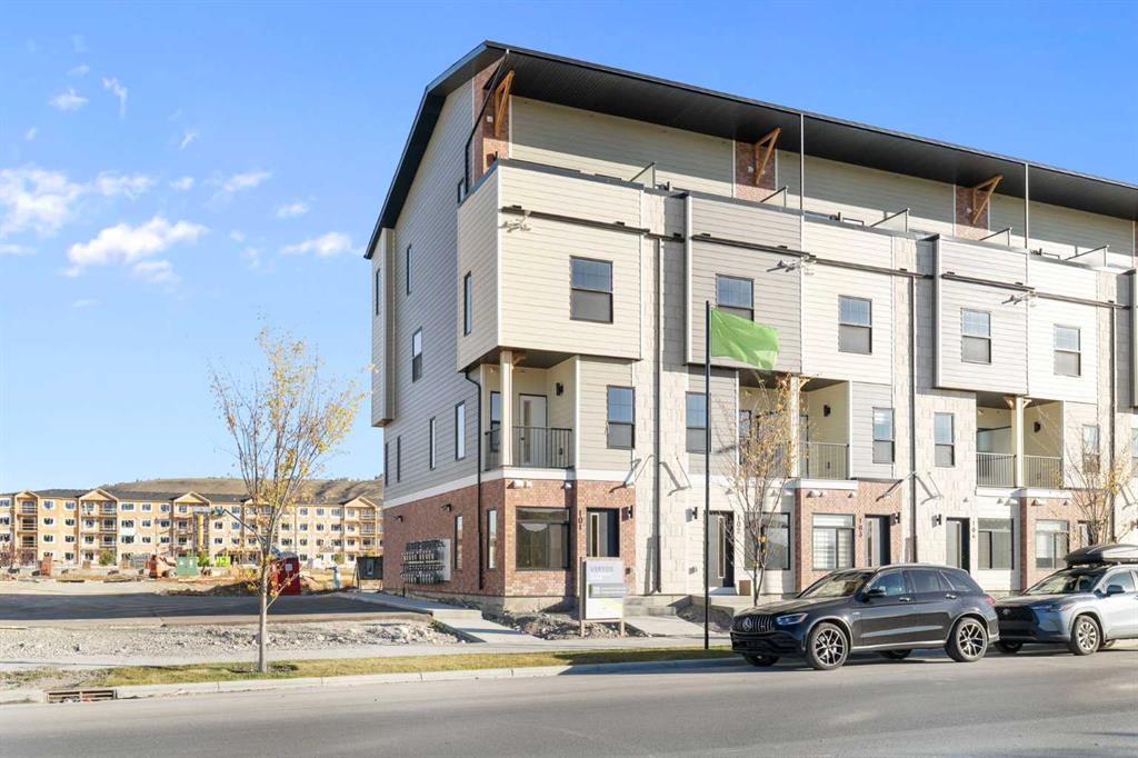#101 156 Park Street, Cochrane, Alberta, T4C2B8