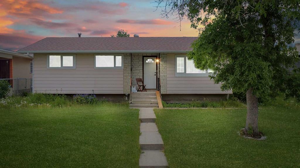 2235 43 Street SE, Calgary, Alberta, T2B 1G4