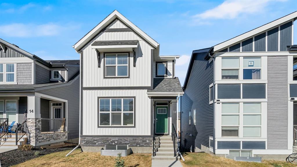 18 Amblehurst Path NW, Calgary, Alberta, T3P 1W8