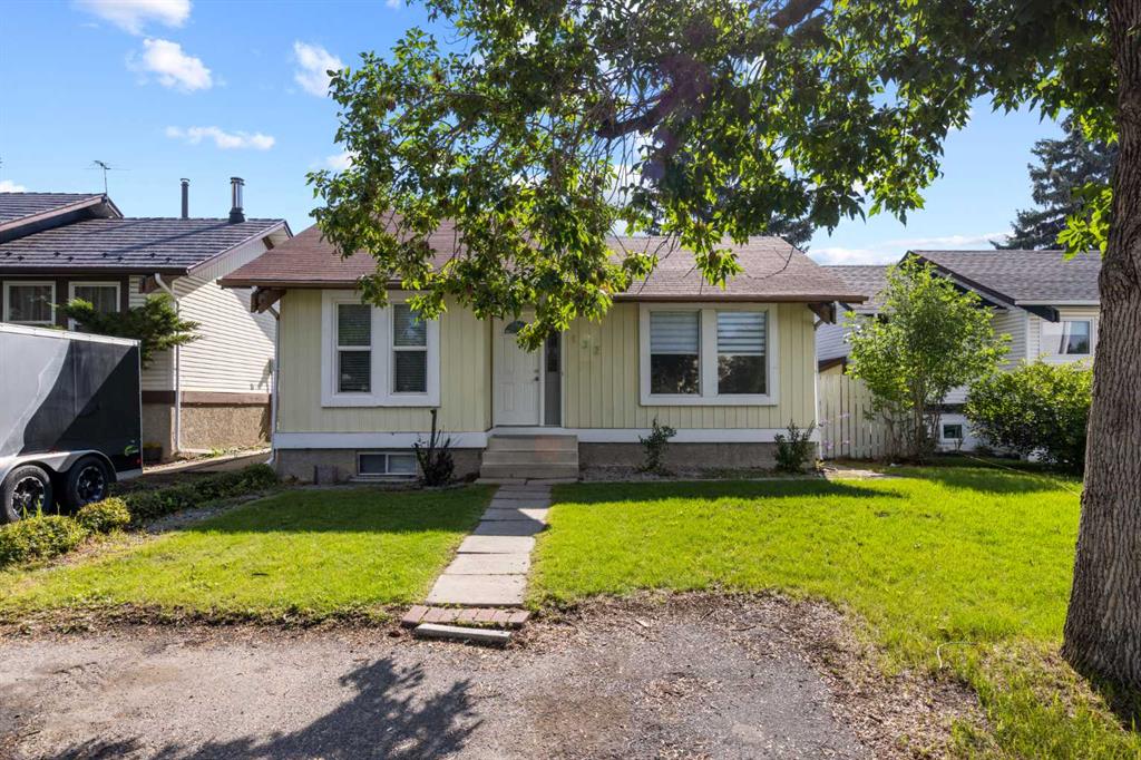 132 Whitehill Place NE, Calgary, Alberta, T1Y 3G4