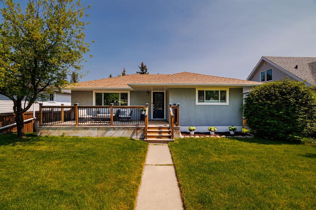 30 Coleridge Road NW, Calgary, Alberta, T2K 1W9