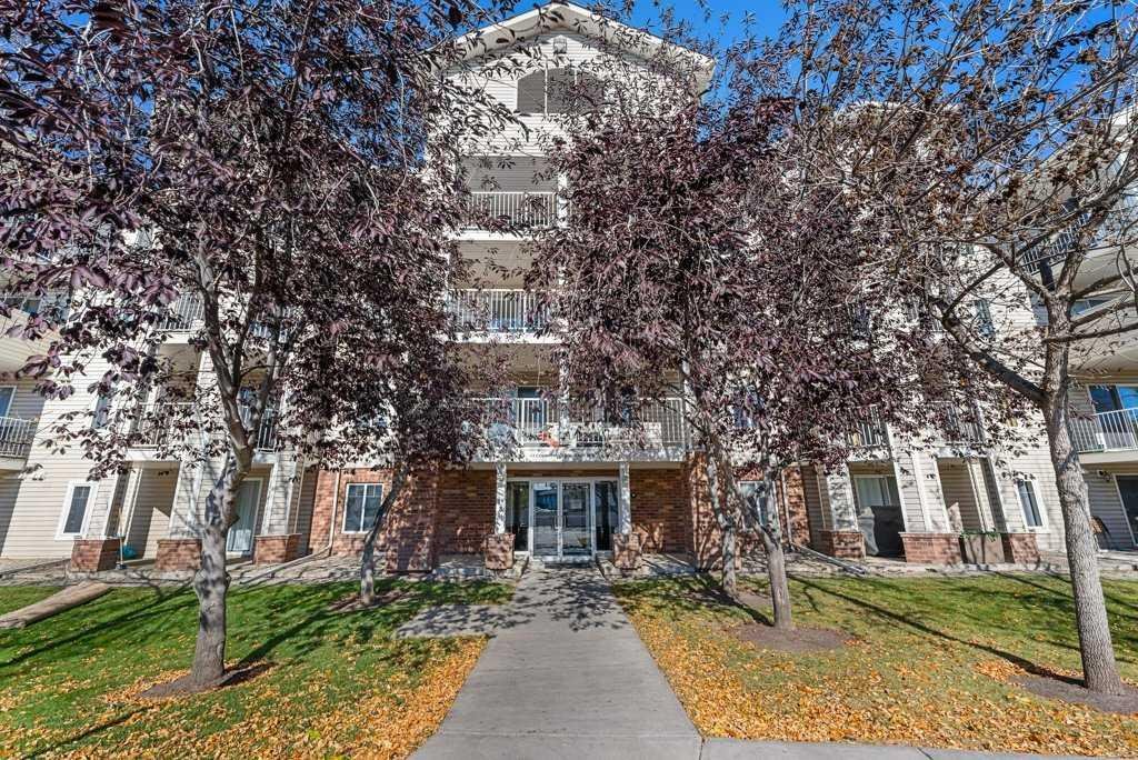 #1410 17 Country Village Bay NE, Calgary, Alberta, T3K 5J8