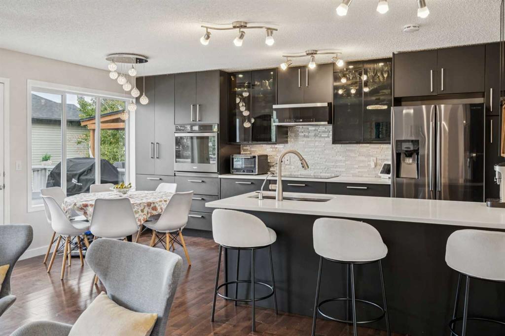 171 Everhollow Way SW, Calgary, Alberta, T2Y4R7