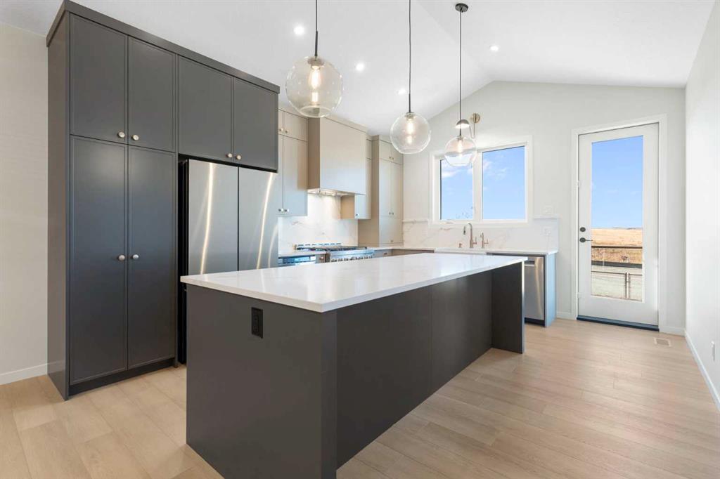 147 Marmot Grove NW, Calgary, Alberta, T3R 2G4