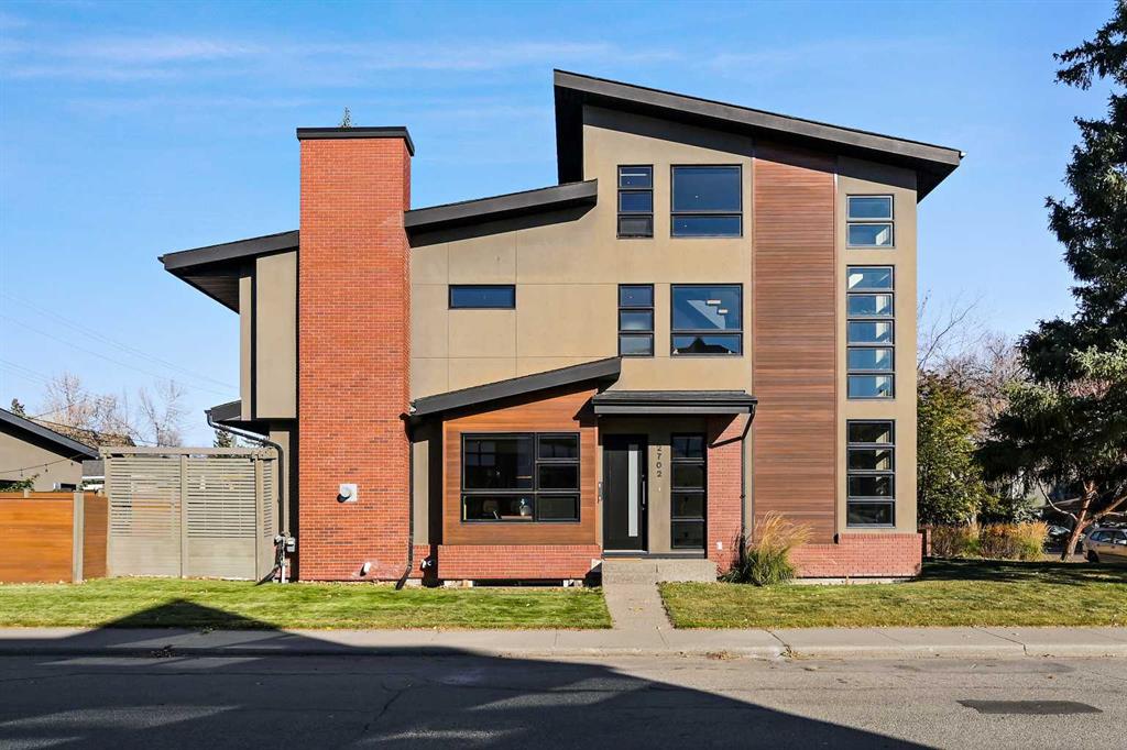2702 28 Avenue SW, Calgary, Alberta, T3E 2B1