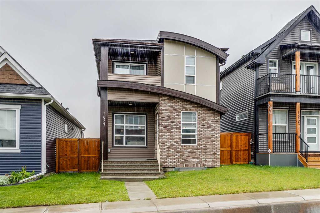 1037 Chinook Gate Heath SW, Airdrie, Alberta, T4B 5E1