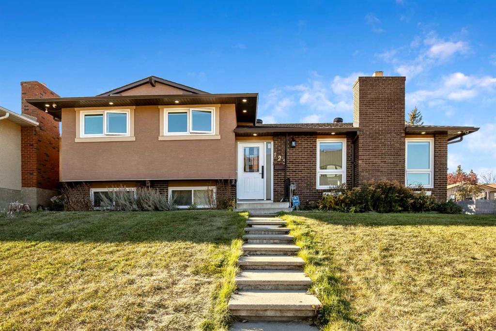123 Pinemill Way NE, Calgary, Alberta, T1Y 2C6