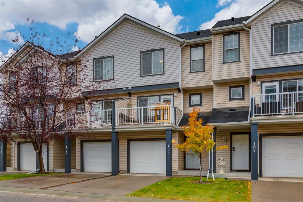 105 Everhollow Heights SW, Calgary, Alberta, T2Y 5B3