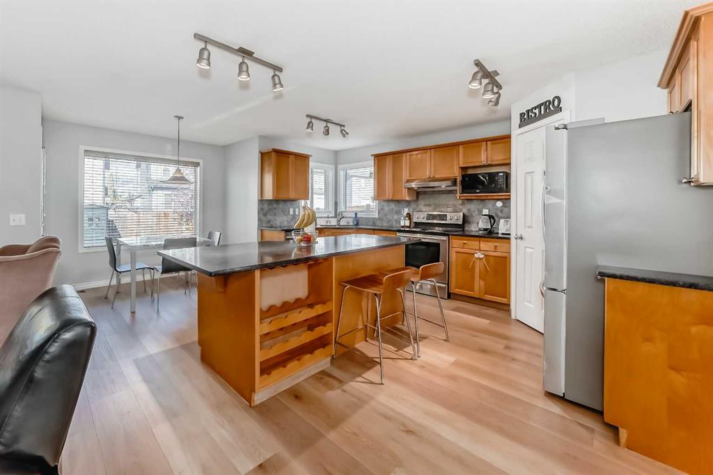 307 Panatella Court NW, Calgary, Alberta, T3K 5Y1
