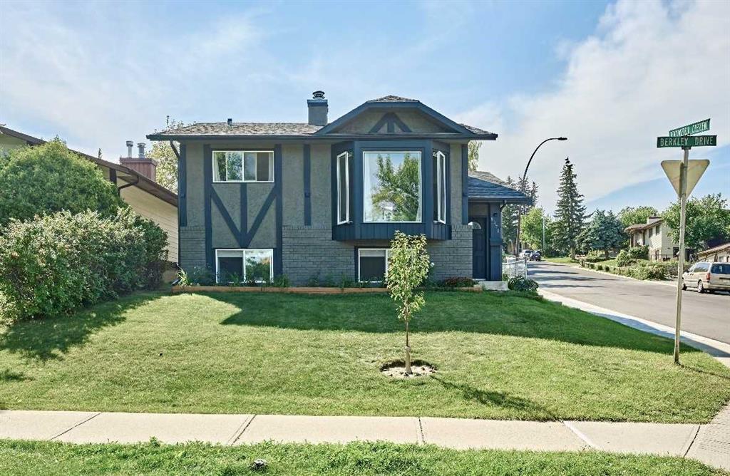 1371 BERKLEY Drive NW, Calgary, Alberta, T3K 1T4