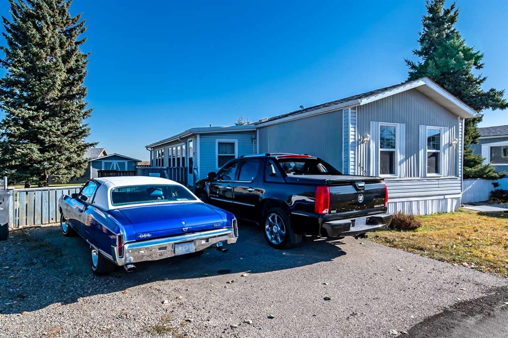 422 Homestead Trail SE, High River, Alberta, T1V1J9