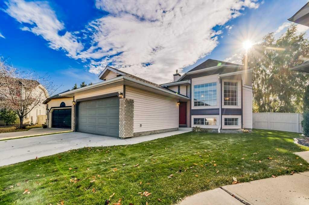 222 Diamond Court SE, Calgary, Alberta, T2C7C7