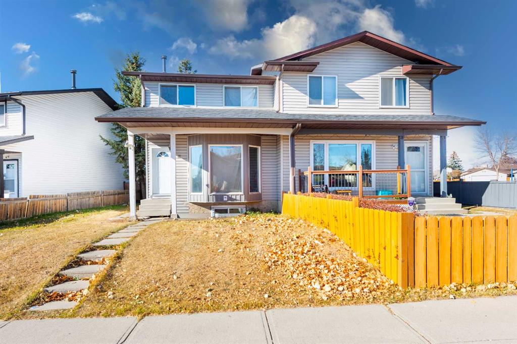 17 Castleridge Way NE, Calgary, Alberta, T3J 1N8