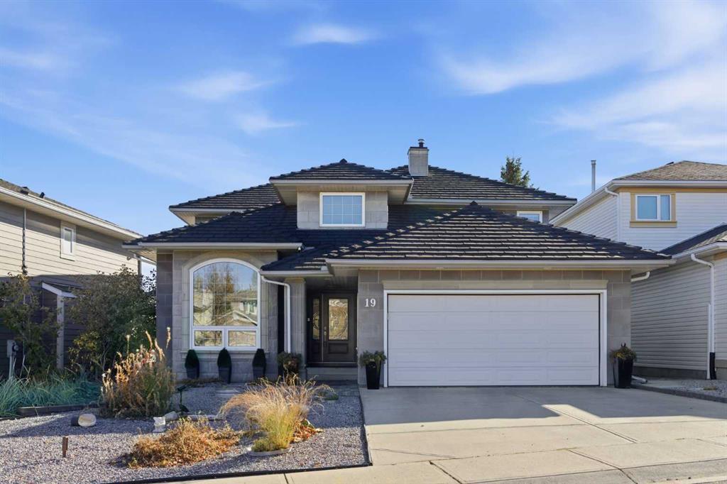 19 Sceptre Close NW, Calgary, Alberta, T3L 1X8