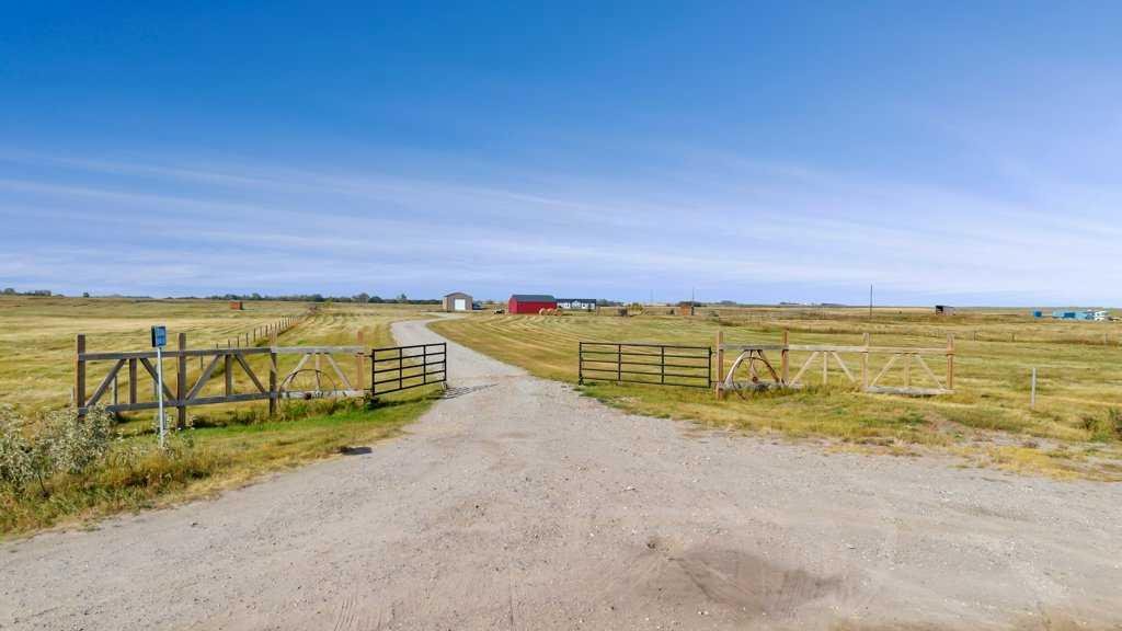 242068 Range Road 243, Rural Wheatland County, Alberta, T1P 2C4