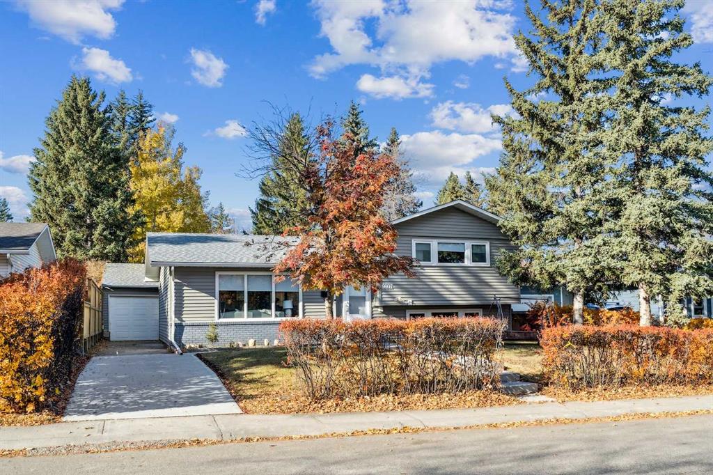 9607 Oakhill Drive SW, Calgary, Alberta, T2V3W4