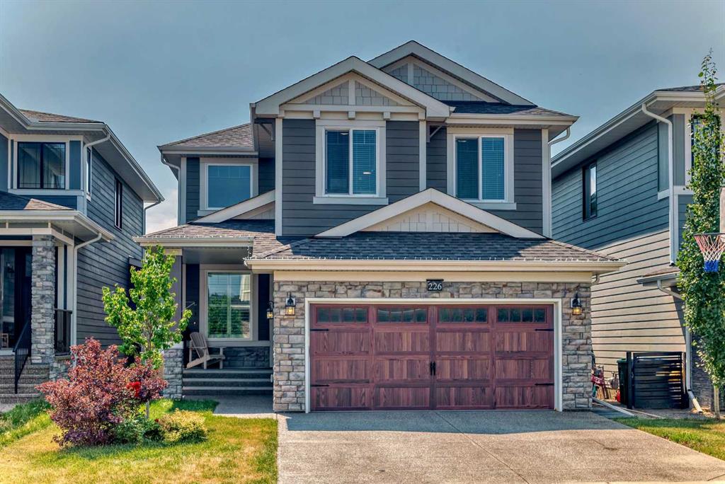 226 West Grove Point SW, Calgary, Alberta, T3H1Y7