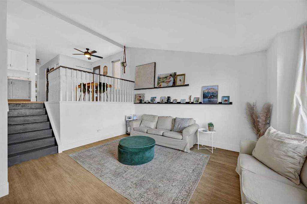 91 Shawglen Way SW, Calgary, Alberta, T2Y 1Y9