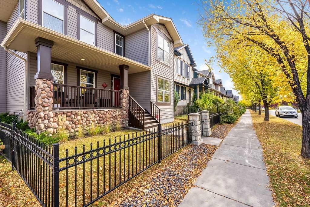 15128 Prestwick Boulevard SE, Calgary, Alberta, T2Z 3W6