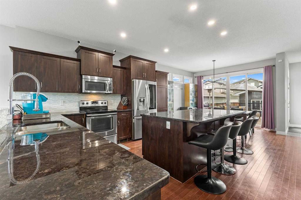 240 Evanspark Gardens NW, Calgary, Alberta, T3P 0G5