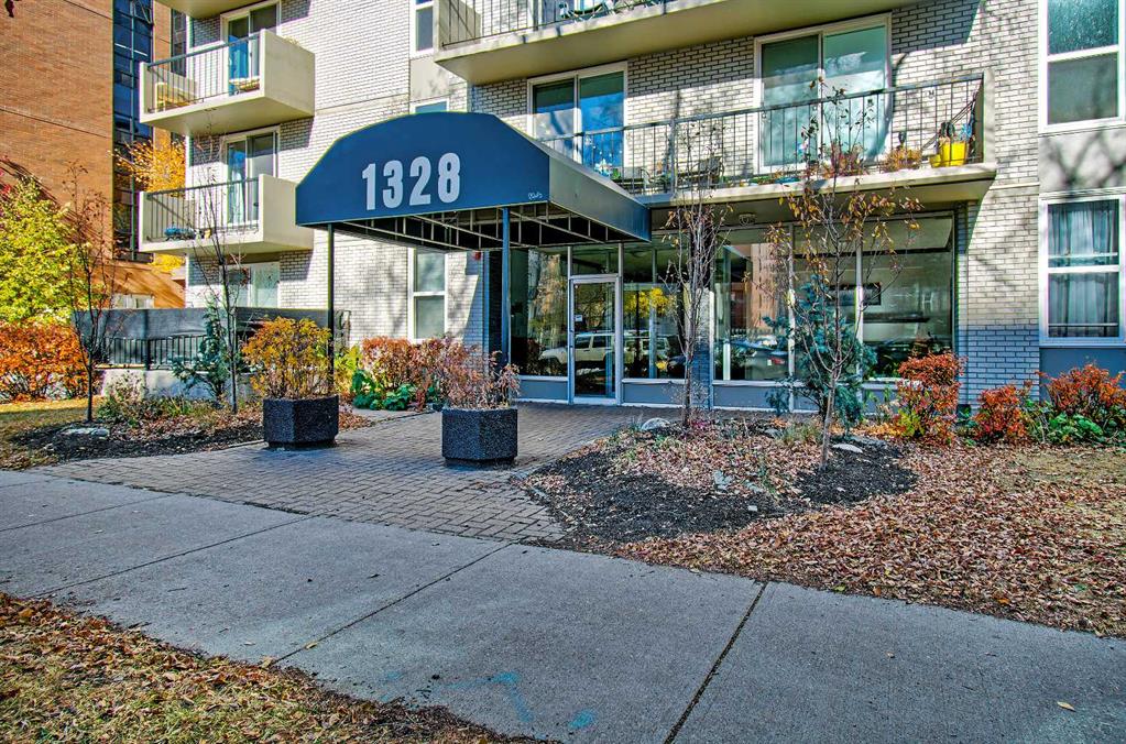 #106 1328 13 Avenue SW, Calgary, Alberta, T3C 0T3
