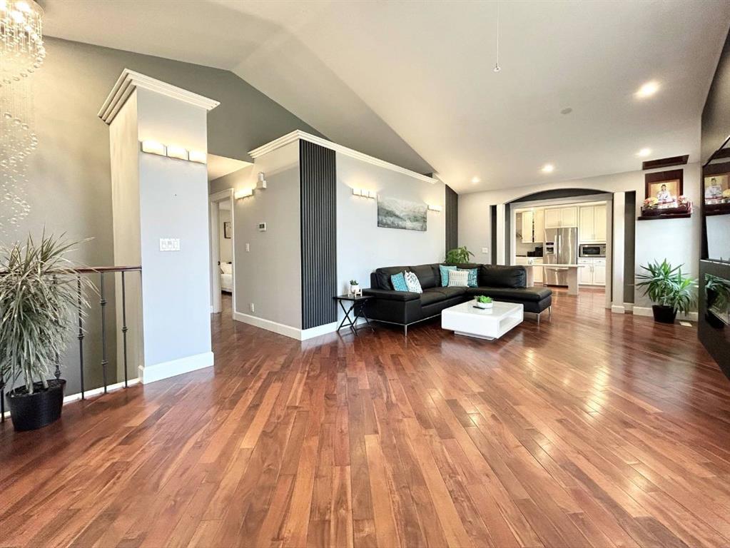 305 Lakeside Greens Crescent, Chestermere, Alberta, T1X 1C3