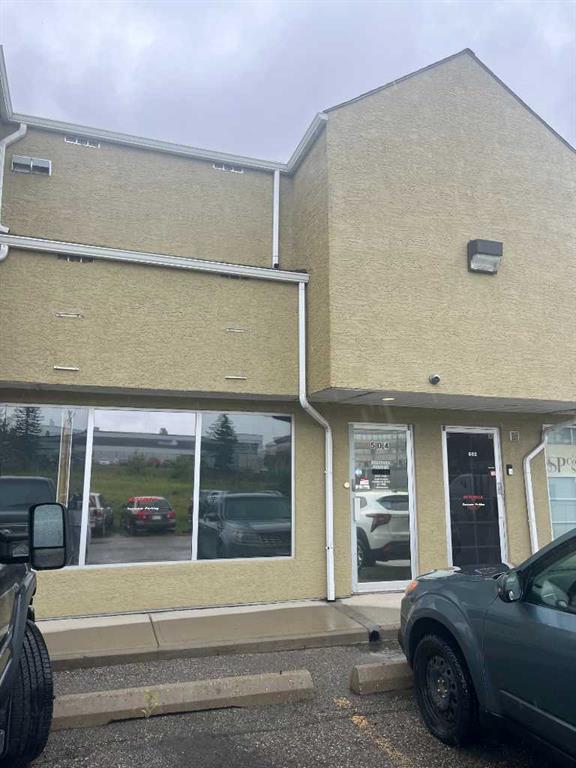 #504 B 3208 8 Avenue NE, Calgary, Alberta, T2A 7V8