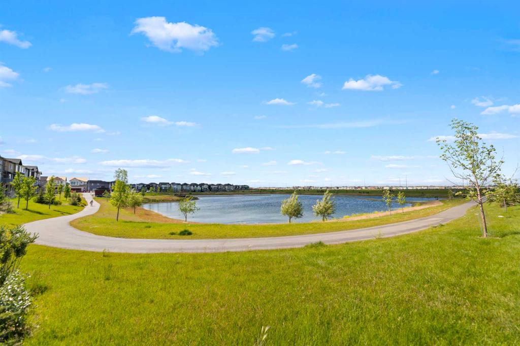 284 Savanna Drive NE, Calgary, Alberta, T3J5T3