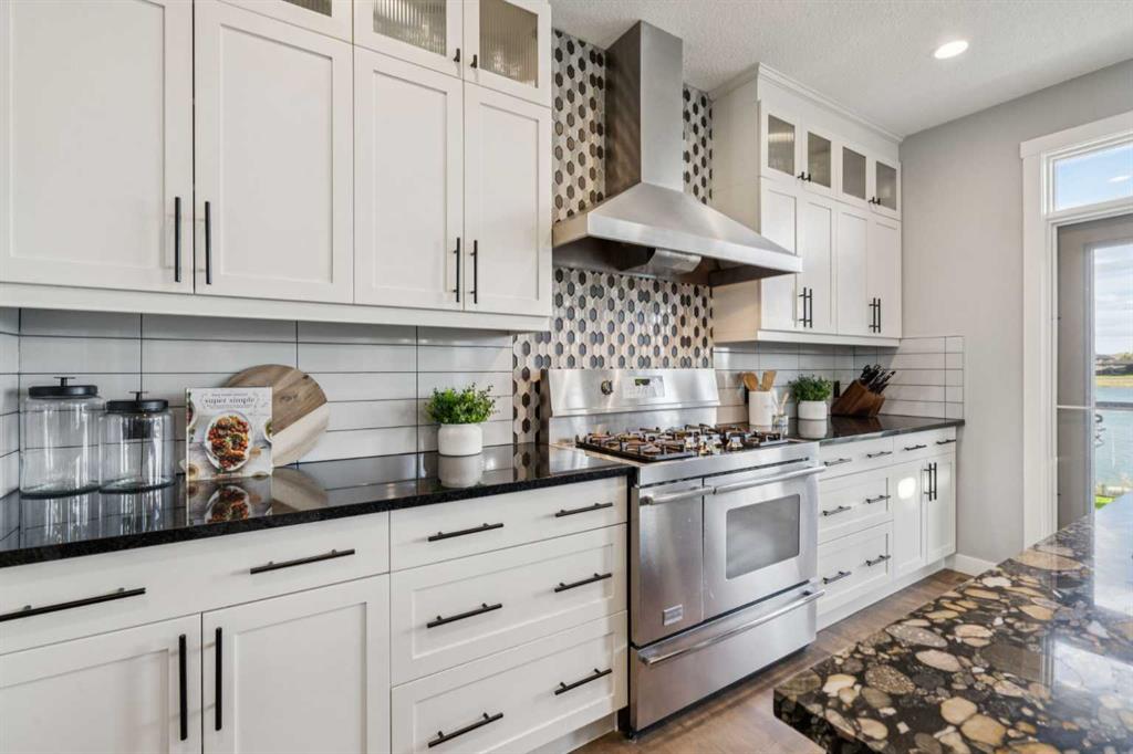 424 Montclair Place, Cochrane Lake, Alberta, T4C 0A8